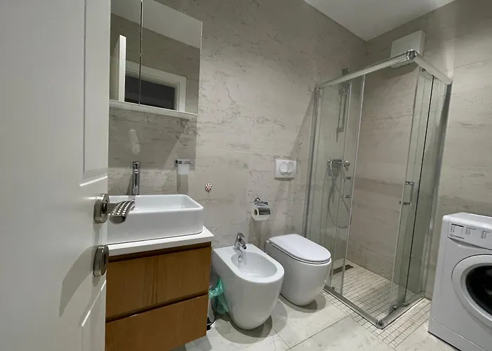 アパート Fiori Di Bosko ティラナ