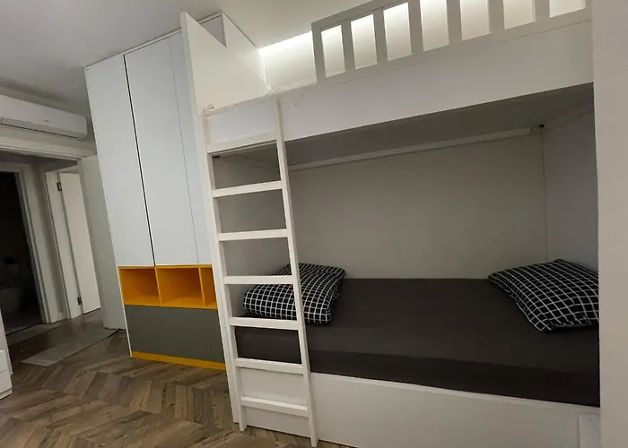 Fiori Di Bosko ティラナ